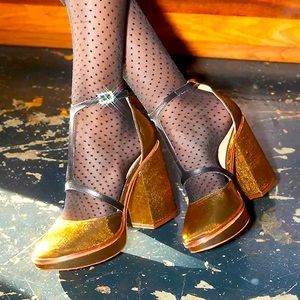 Nearly new with box, only worn once for my bridal shower. Gorgeous shoes.